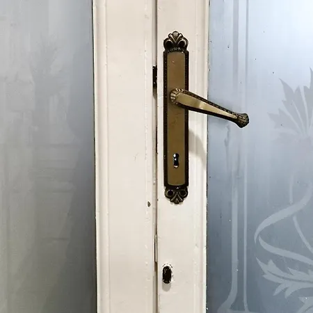 Apartamento Spazioso Vicino A M4 Dateo/pt.venezia - Master Guest
