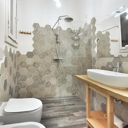 Apartamento Spazioso Vicino A M4 Dateo/pt.venezia - Master Guest Milão